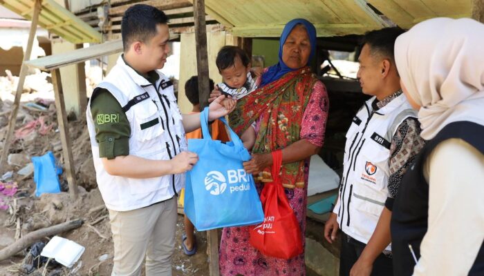 BRI Peduli Hadirkan Sumur Bor hingga Layanan Kesehatan di Batu Busuk Pascabencana