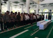 Enam Jenazah Korban Banjir Bandang di Agam Dimakamkan Secara Massal