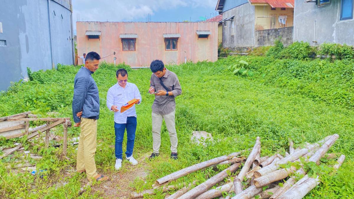 Tinjauan lapangan oleh tim Kantah Pertanahan Padang Panjang. (dok. istimewa)