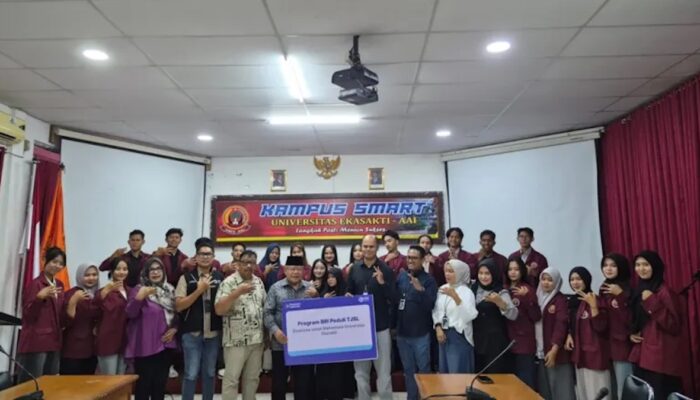 BRI Cabang Padang Salurkan Beasiswa Pendidikan untuk Mahasiswa Unes