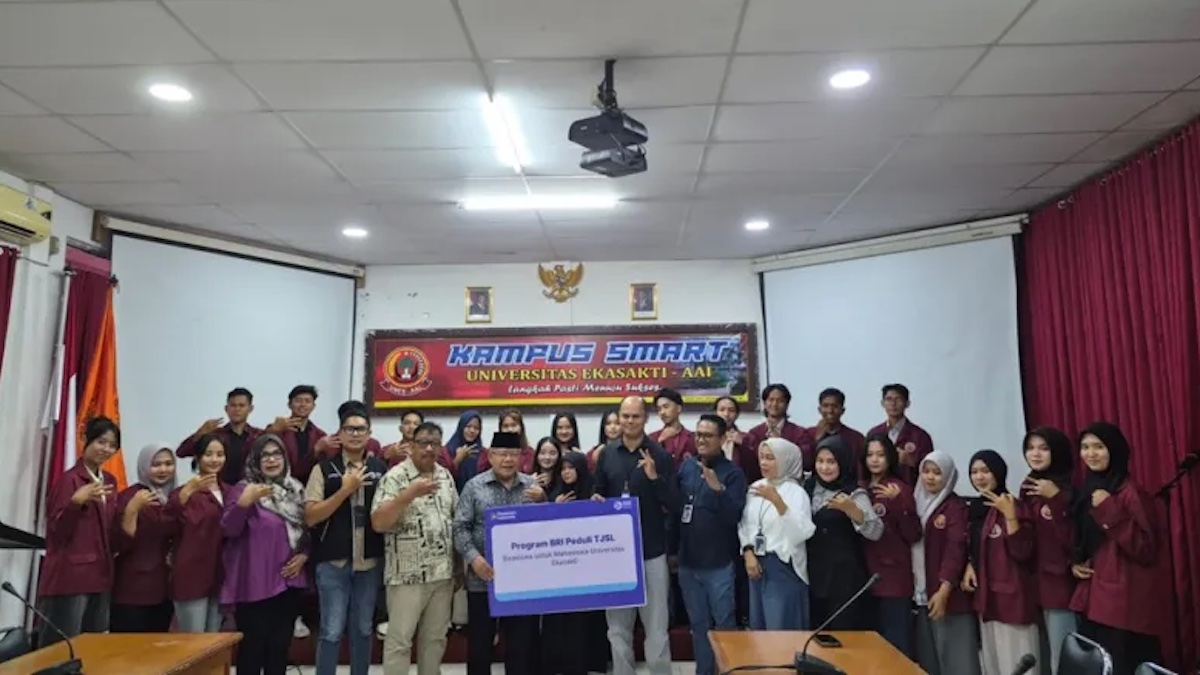 Bantuan BRI Padang untuk mahasiswa Unes. (dok. istimewa)